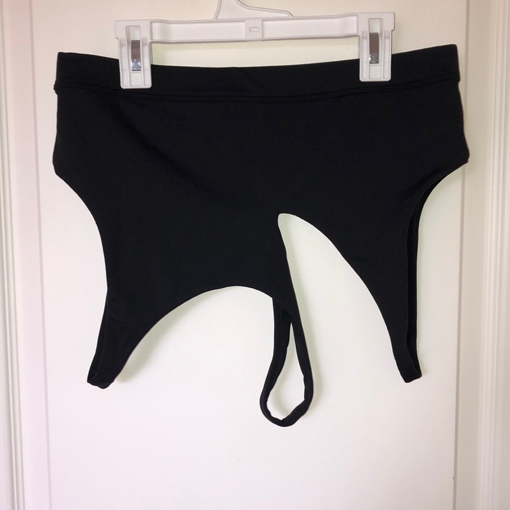 Alo Yoga Peak Bra